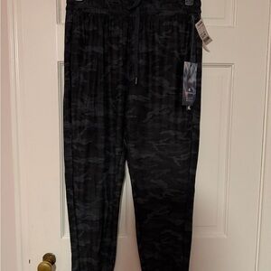 Kyodan Ultra Soft Dark Camouflage Jogger Pants